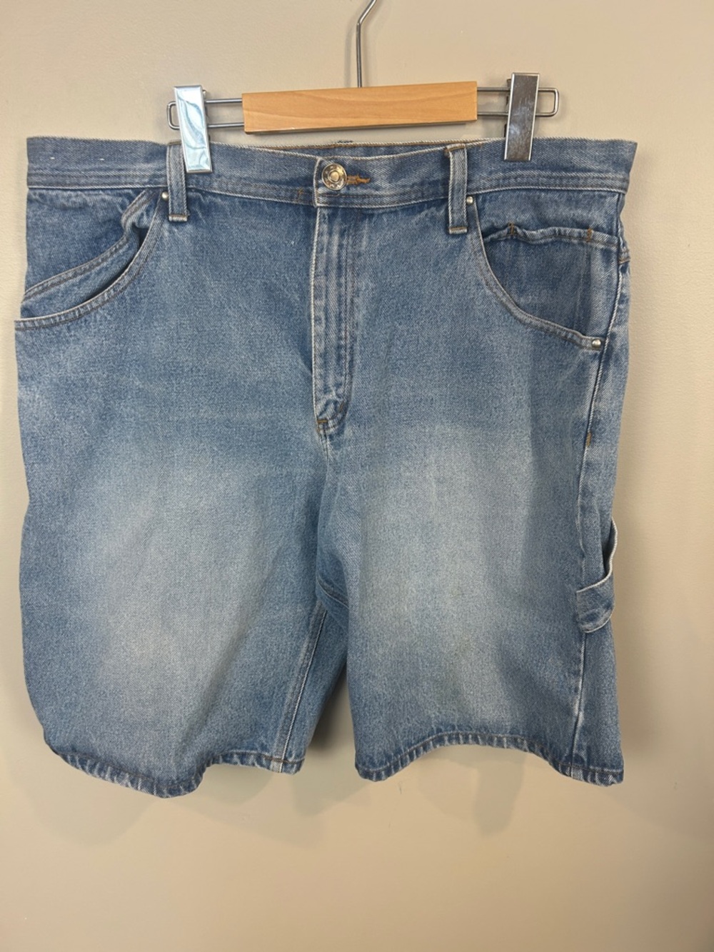Mens Denim Carpenter Shorts Light Wash Utility Style Relaxed Fit 38 Cotton READ